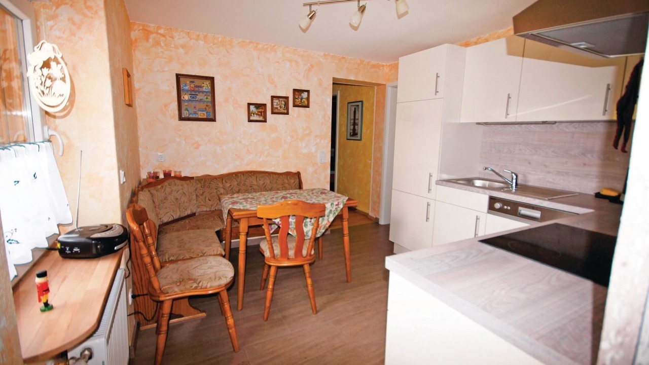 Photo of Bedroom in Luegde