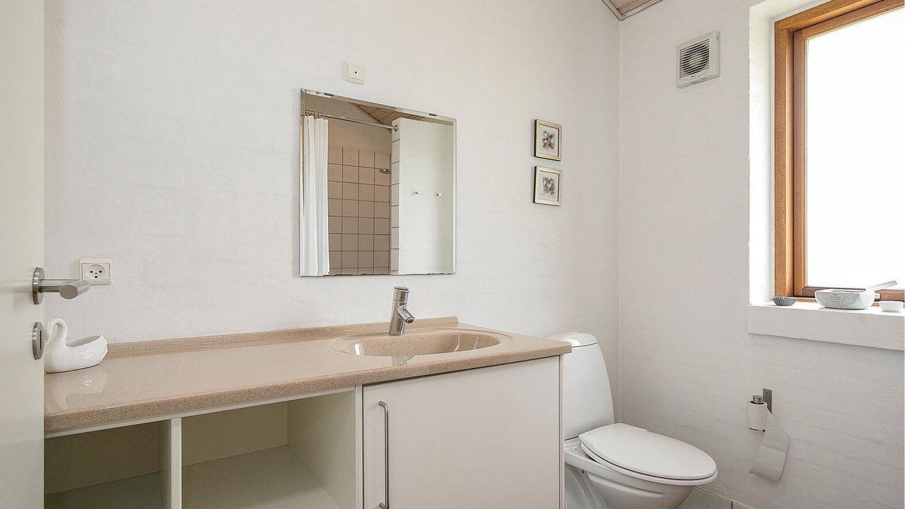 Photo of Bathroom in Helberskov Strand
