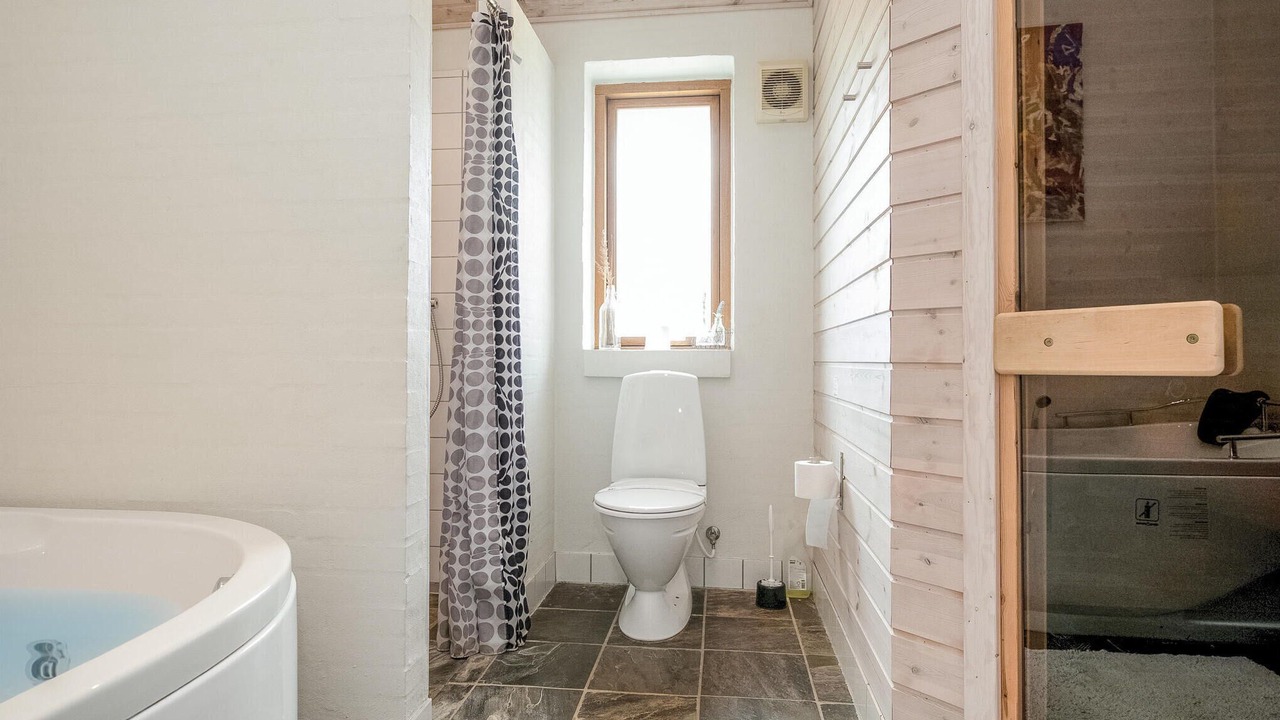 Photo of Bathroom in Helberskov Strand