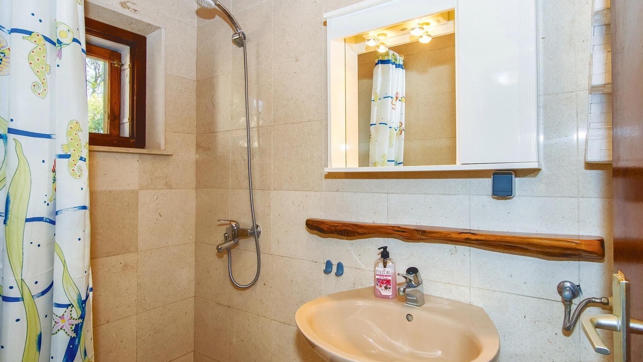 Photo of Bathroom in Pucisca