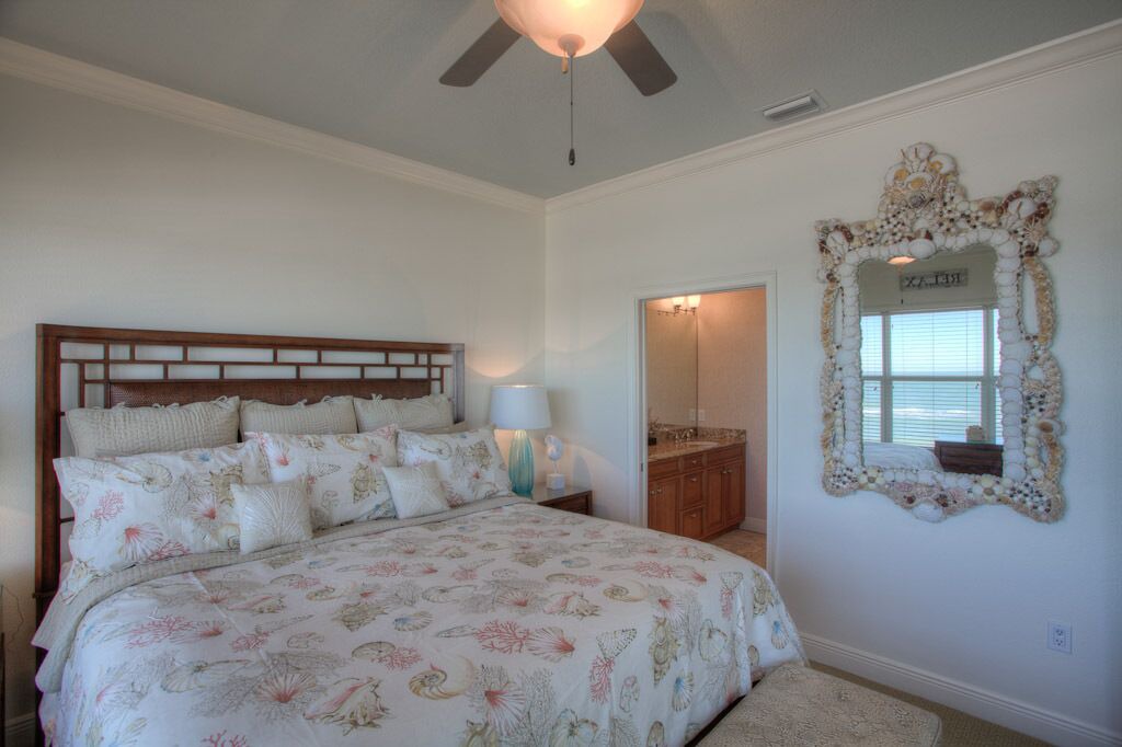 Photo of Bedroom in Bradenton Beach