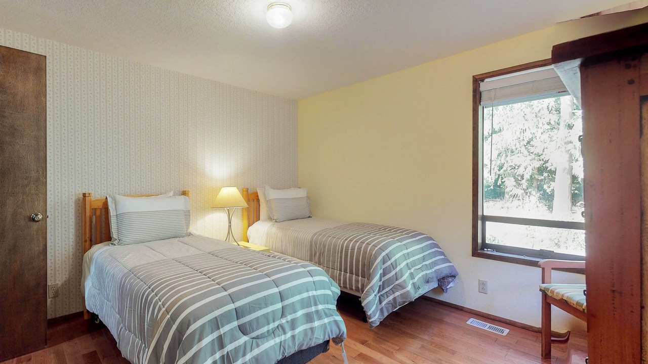 Photo of Bedroom in Port Angeles