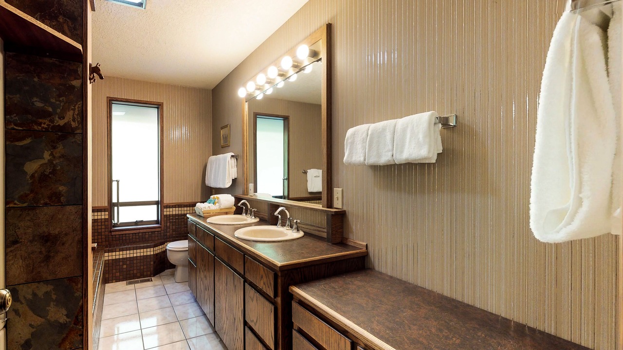 Photo of Bathroom in Port Angeles