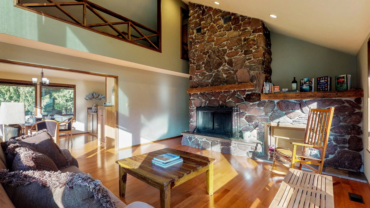 Photo of Livingroom in Port Angeles