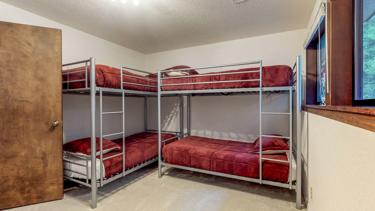 Photo of Bedroom in Port Angeles