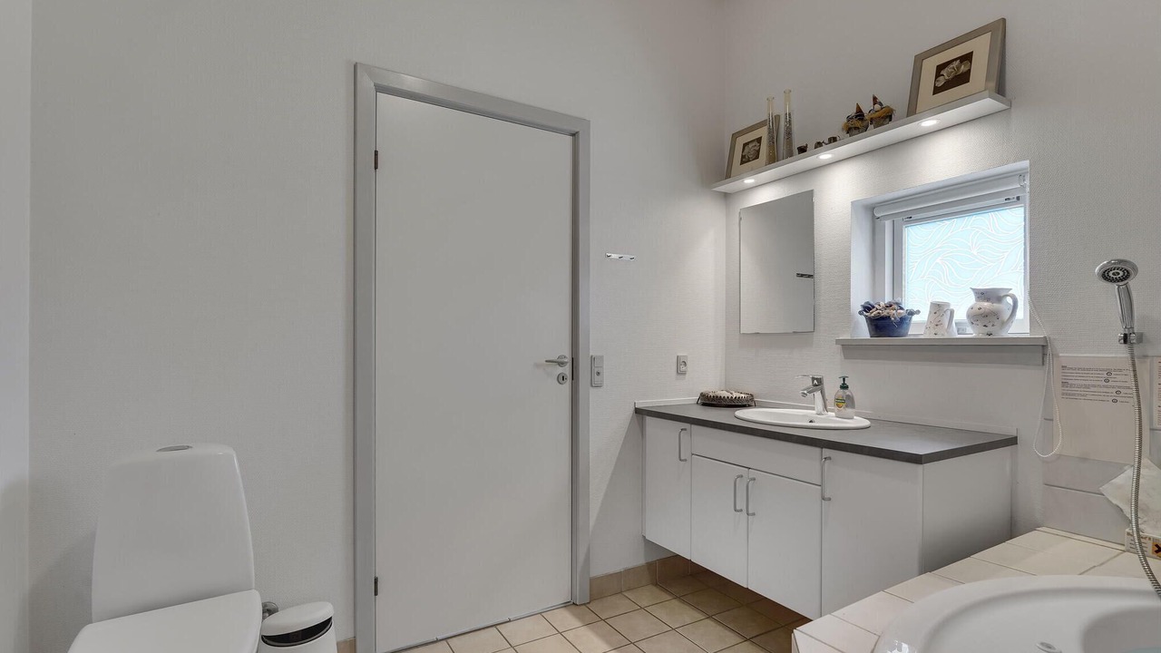 Photo of Bathroom in Faaborg