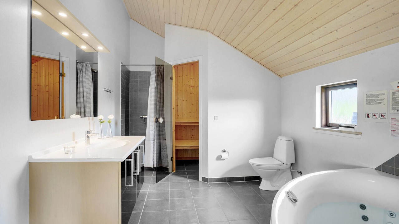 Photo of Bathroom in Hasmark Strand