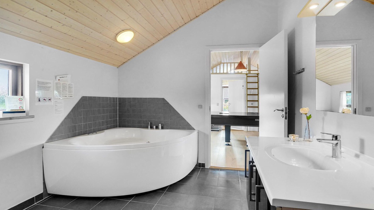Photo of Bathroom in Hasmark Strand