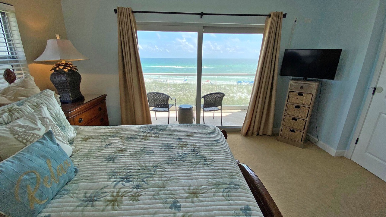 Photo of Bedroom in Pensacola Beach