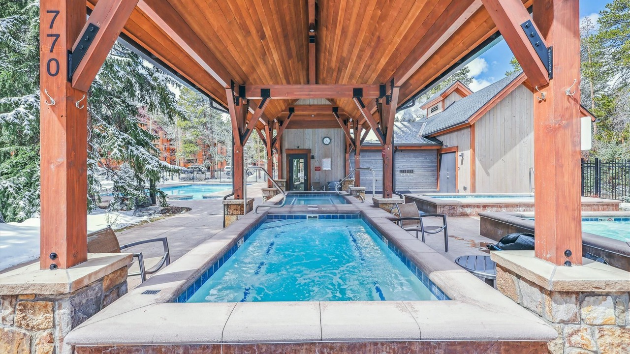 Photo of Others in Peak 9