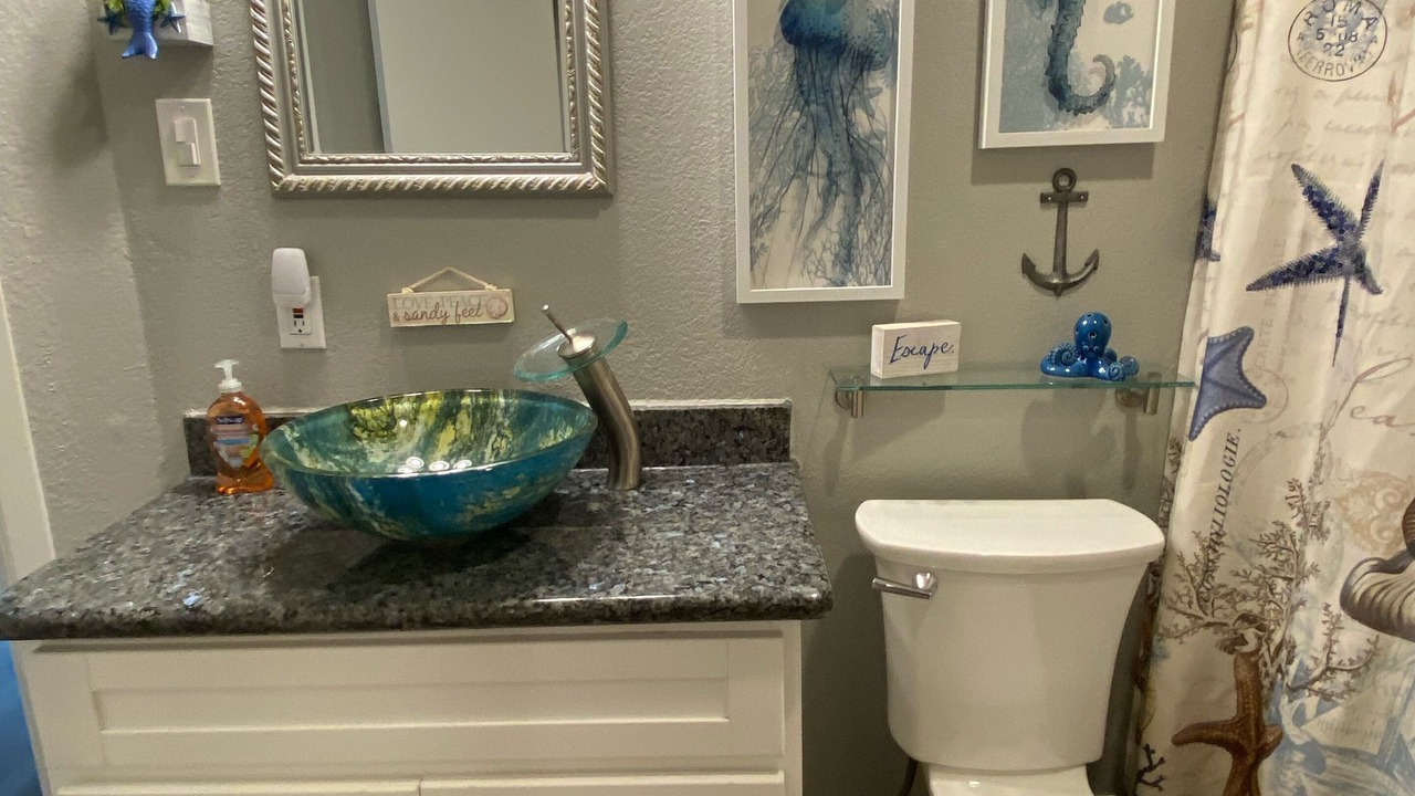 Photo of Bathroom in Galveston