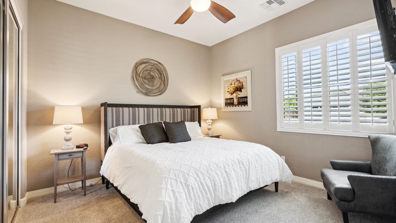 Photo of Bedroom in Stratland Shadows