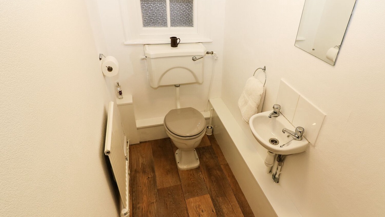 Photo of Bathroom in Giggleswick