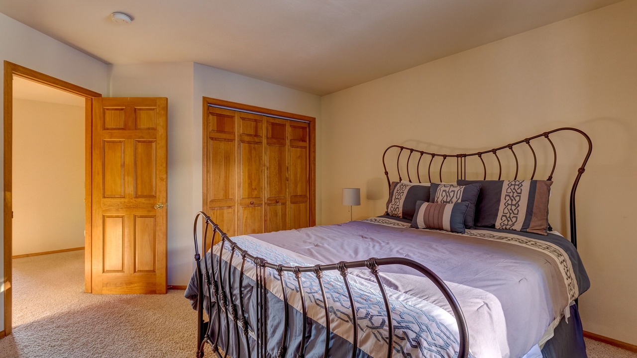 Photo of Bedroom in Baldy Mountain