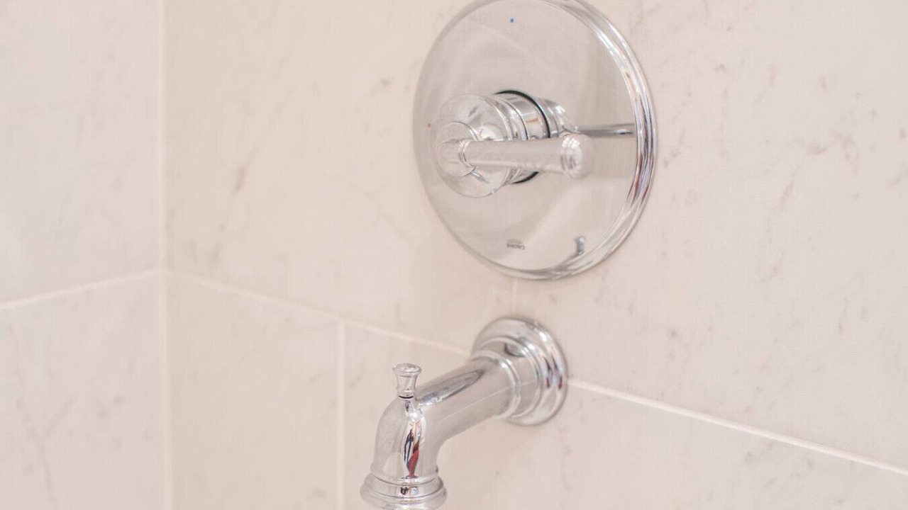 Photo of Bathroom in Lakeside Village