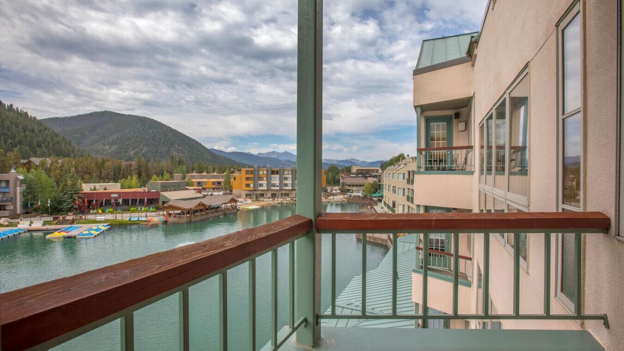 Photo of Outdoor in Lakeside Village