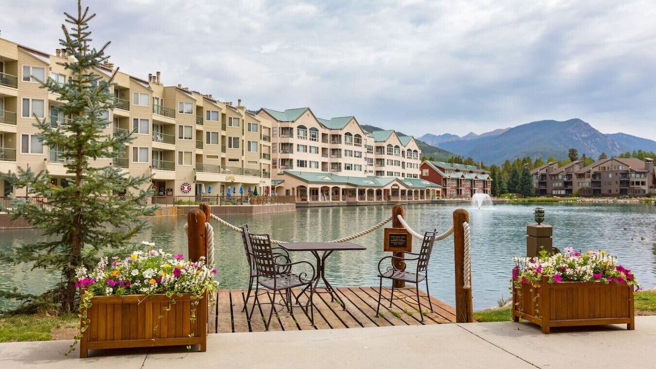 Photo of Outdoor in Lakeside Village