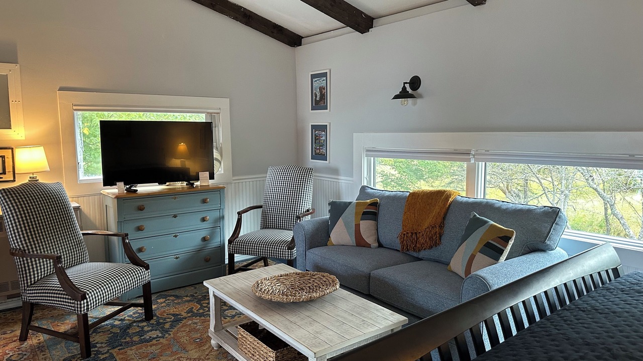 Photo of Livingroom in East Sullivan