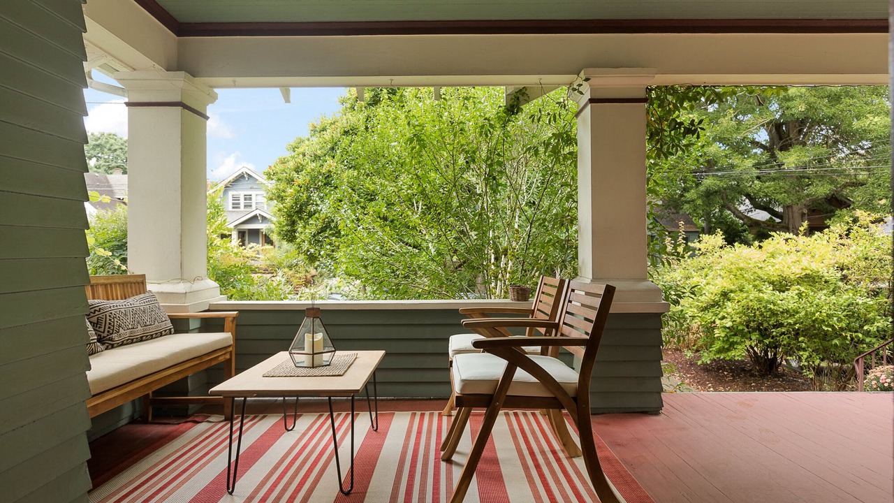 Photo of Patio Balcony in Irvington