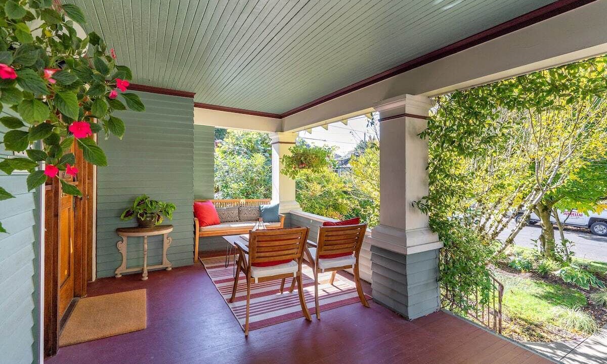 Photo of Patio Balcony in Irvington