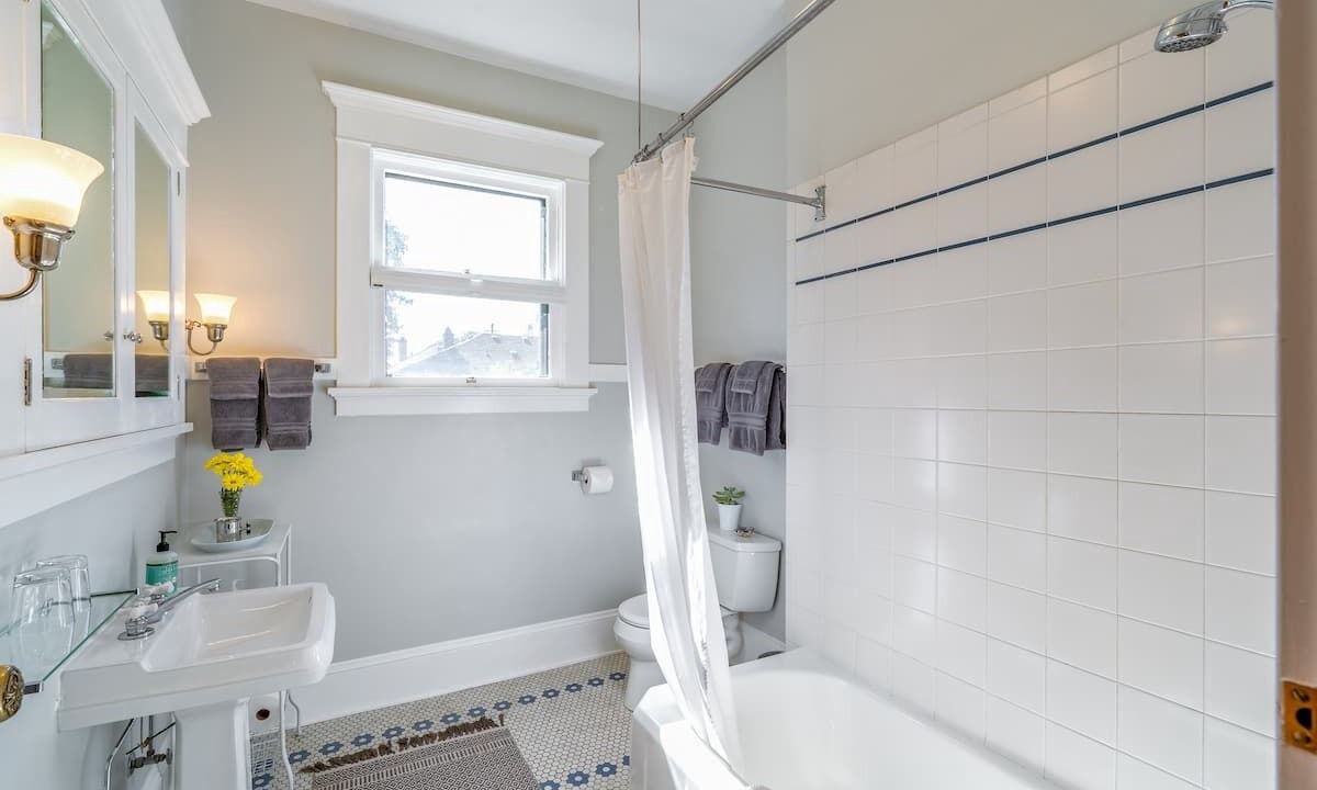 Photo of Bathroom in Irvington