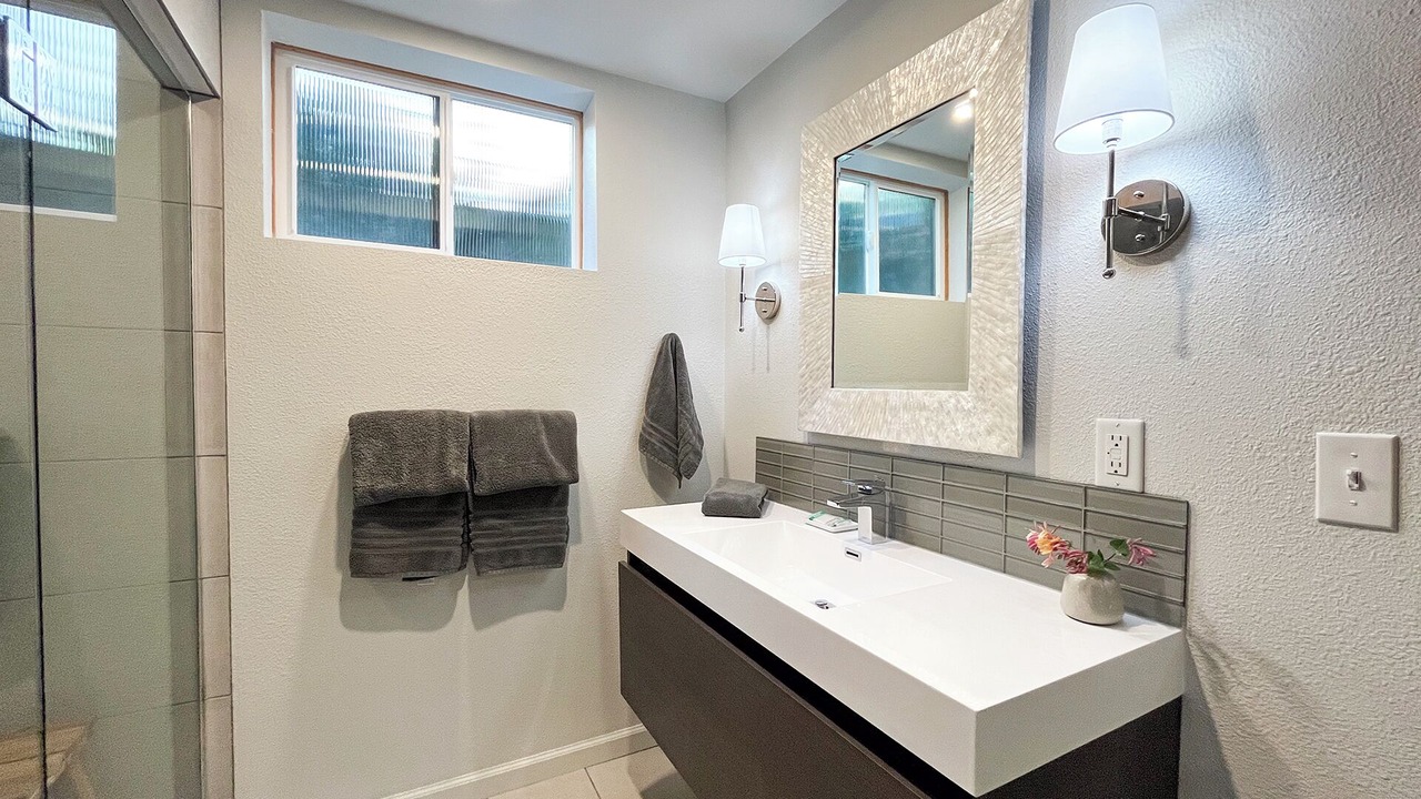 Photo of Bathroom in Reed