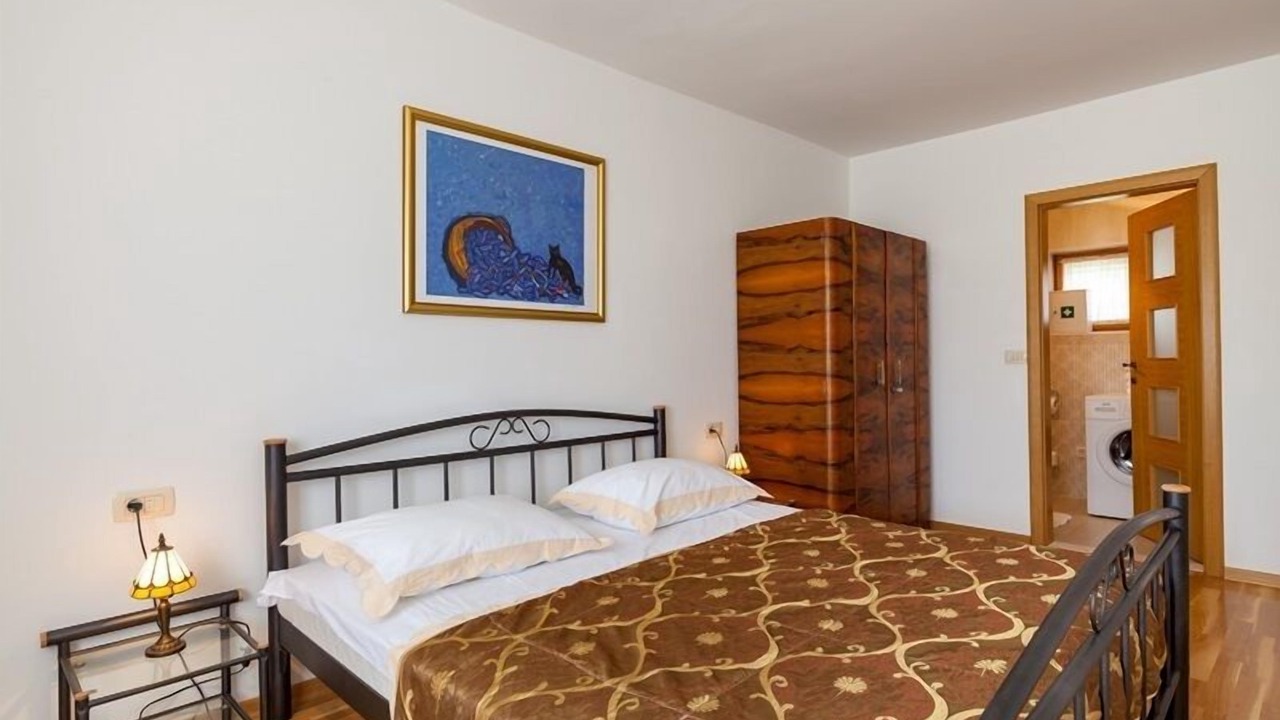 Photo of Bedroom in Sumartin