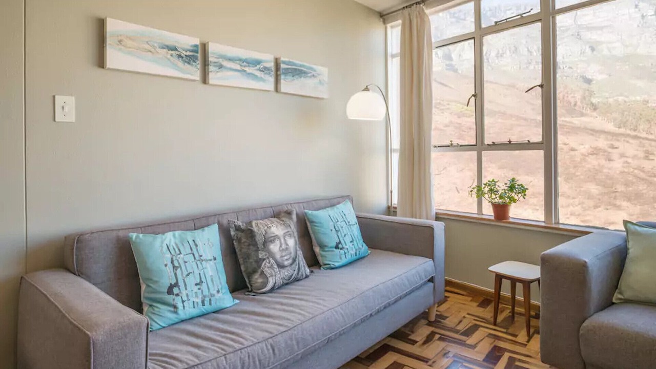 Photo of Livingroom in Cape Town City Centre