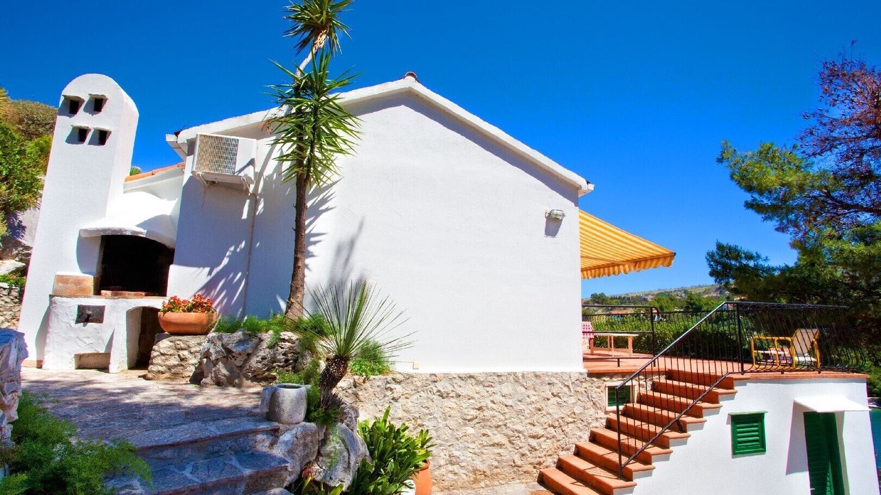 Photo of Outdoor in Sutivan