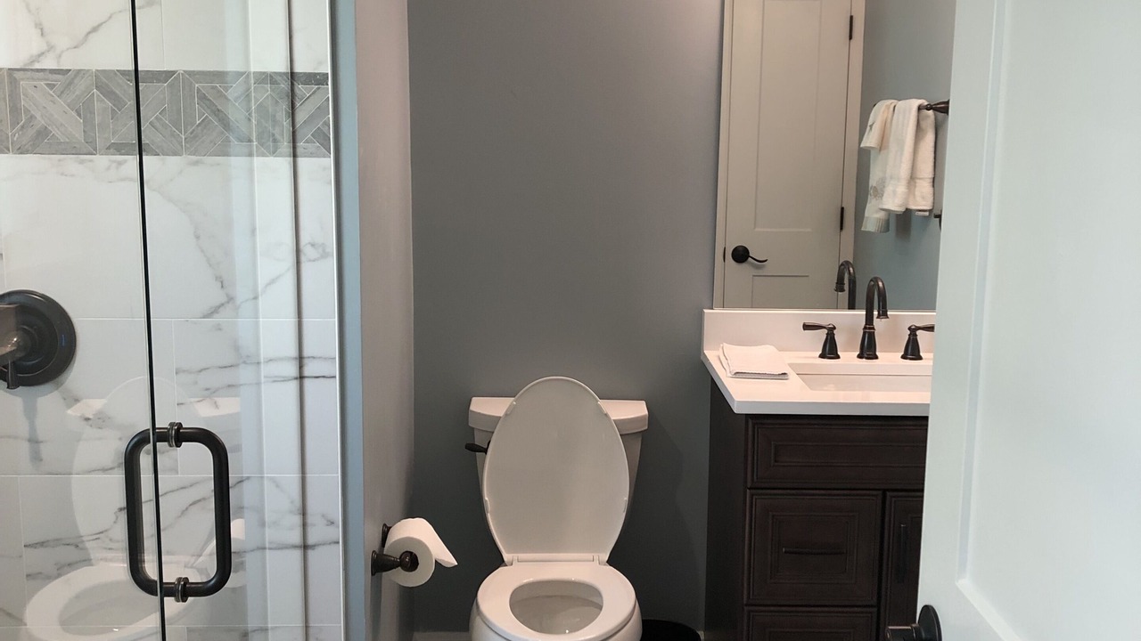 Photo of Bathroom in Caloosahatchee