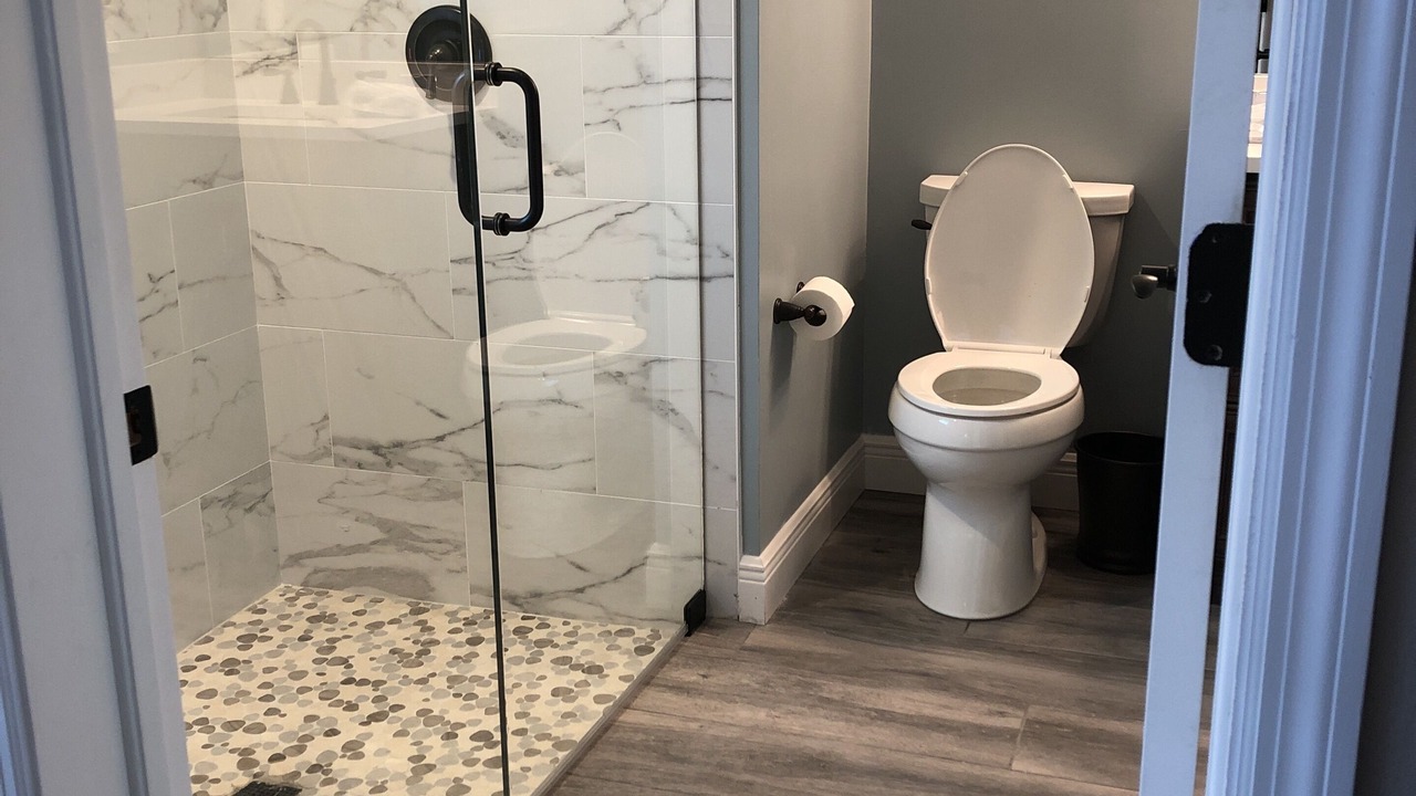 Photo of Bathroom in Caloosahatchee