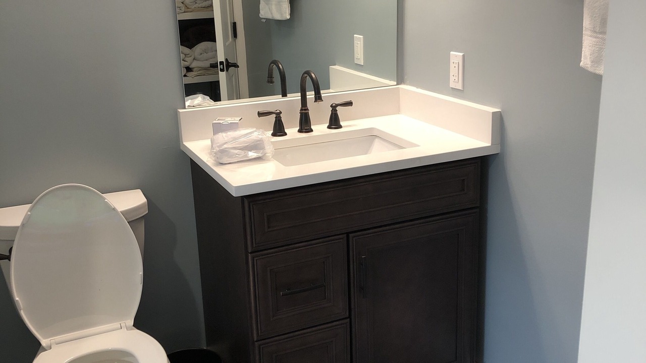 Photo of Bathroom in Caloosahatchee