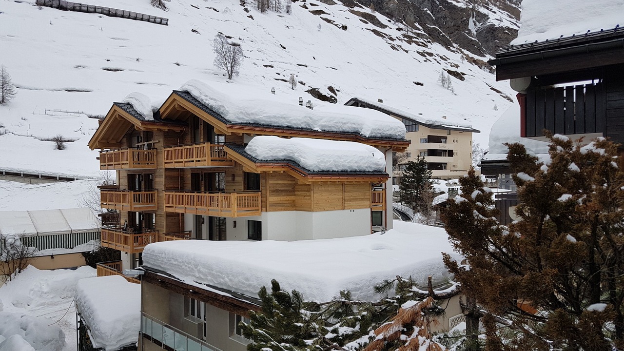 Photo of Patio Balcony in Zermatt City Centre