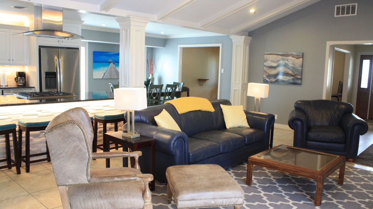 Photo of Livingroom in Bay Area