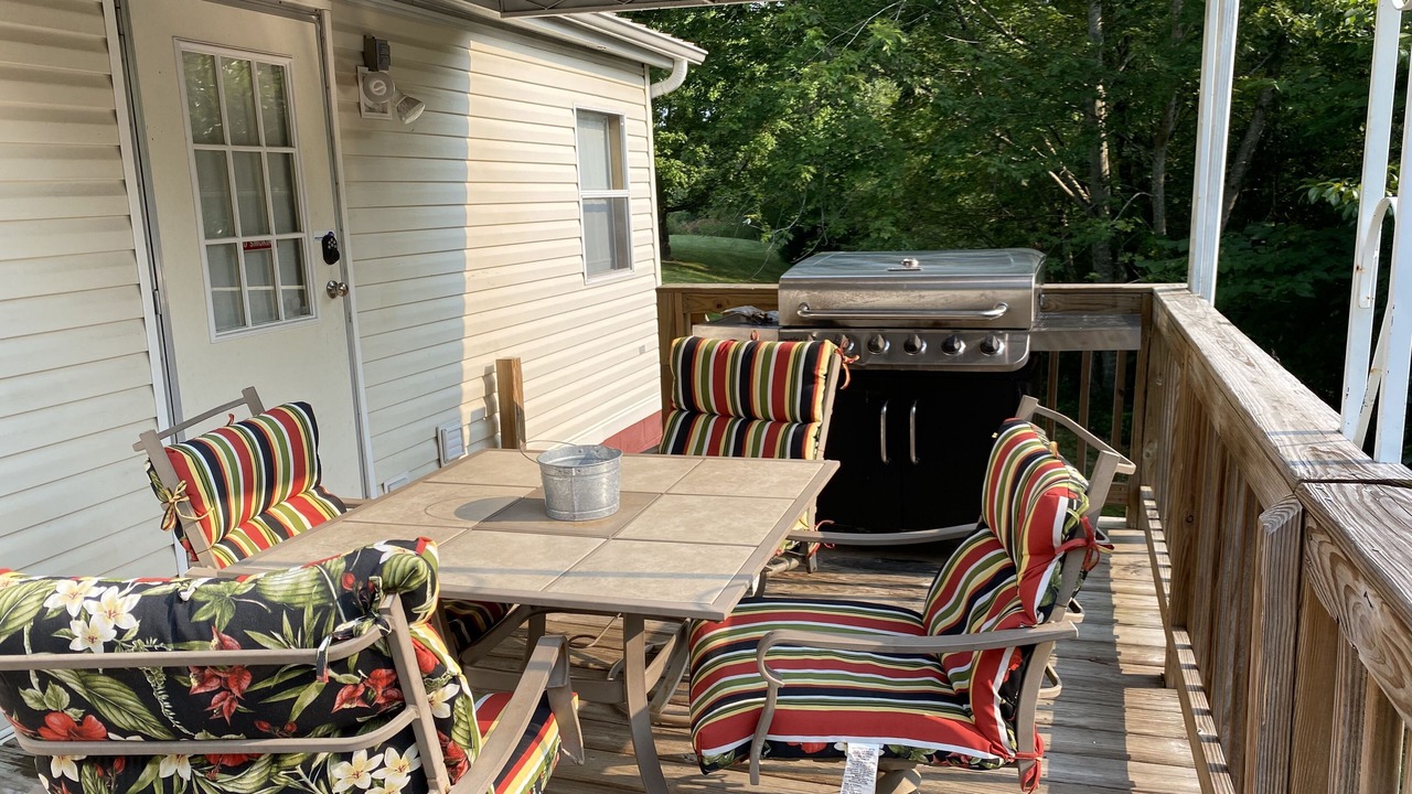 Photo of Outdoor in McEwen