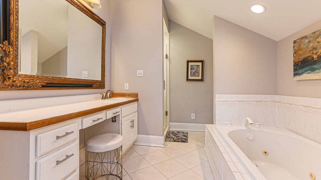 Photo of Bathroom in Arabi