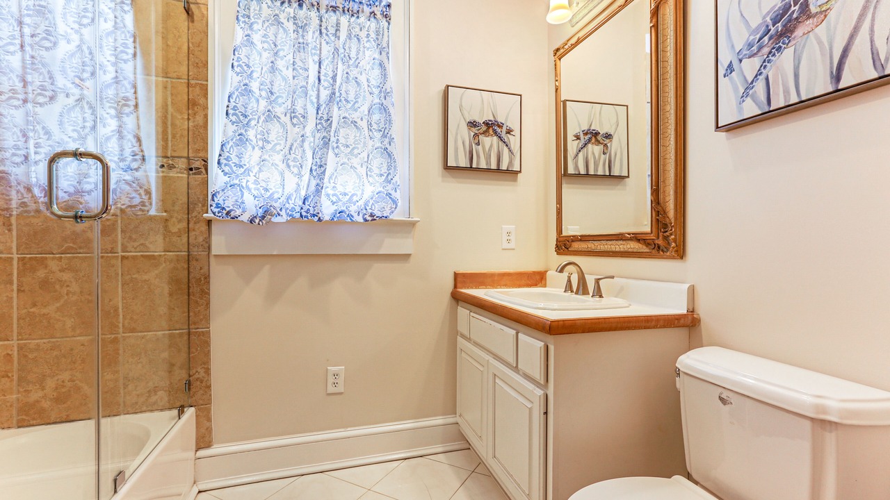 Photo of Bathroom in Arabi
