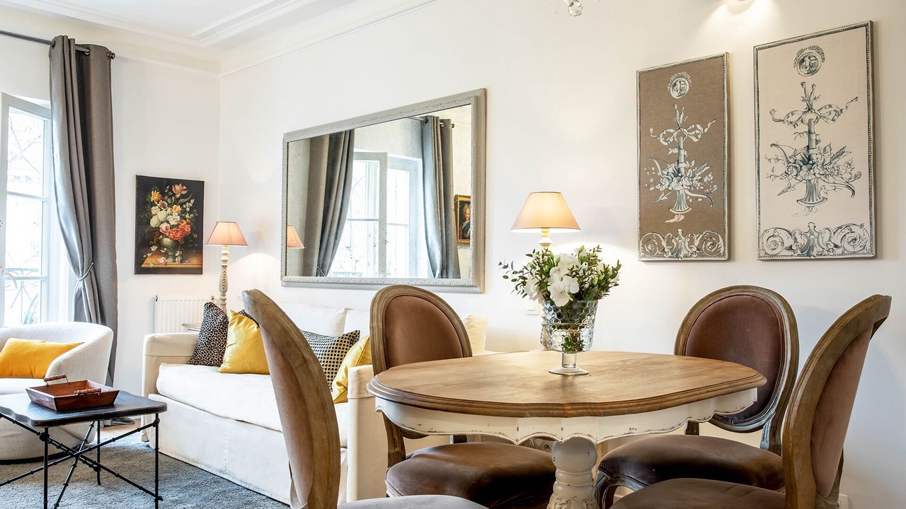 Photo of Bedroom in Quartier du Gros-Caillou