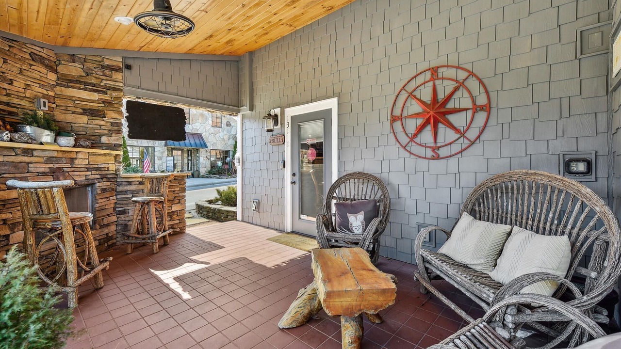 Photo of Patio Balcony in Blowing Rock