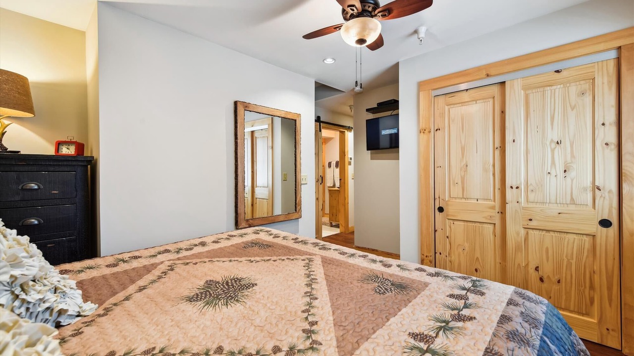 Photo of Bedroom in Blowing Rock