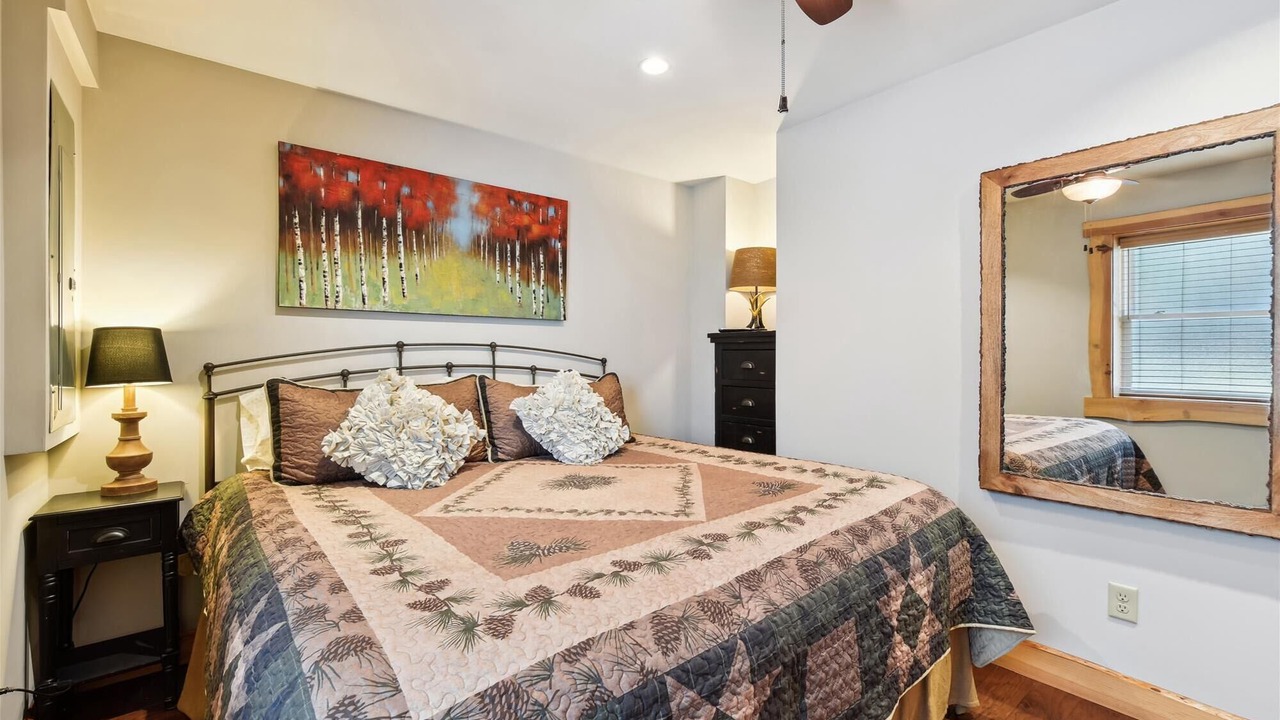 Photo of Bedroom in Blowing Rock