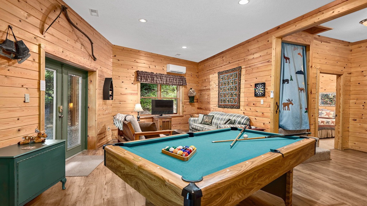 Photo of Bedroom in Weaverville