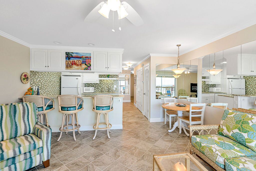Photo of Livingroom in Emerald Isle