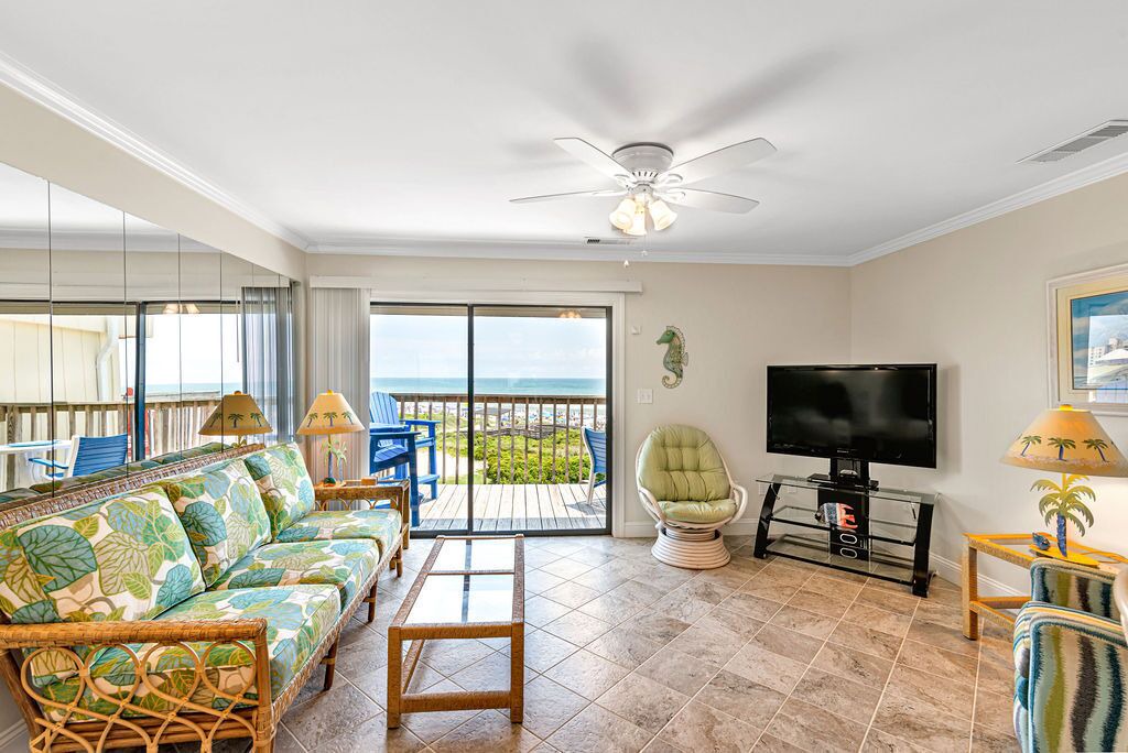 Photo of Livingroom in Emerald Isle