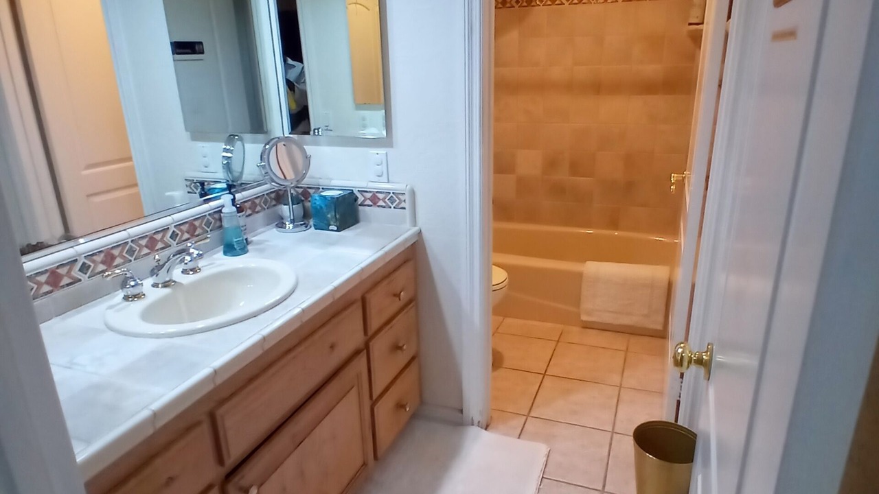 Photo of Bathroom in Canyon Lake