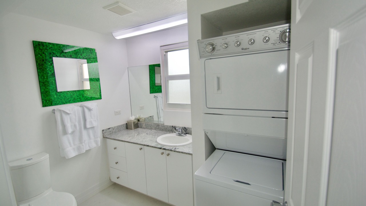 Photo of Bathroom in Seven Mile Beach