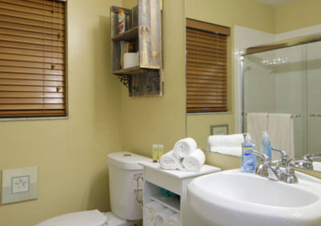 Photo of Bathroom in Pembroke Pines