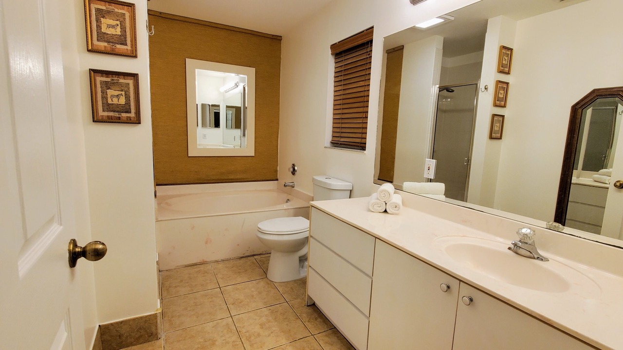 Photo of Bathroom in Pembroke Pines