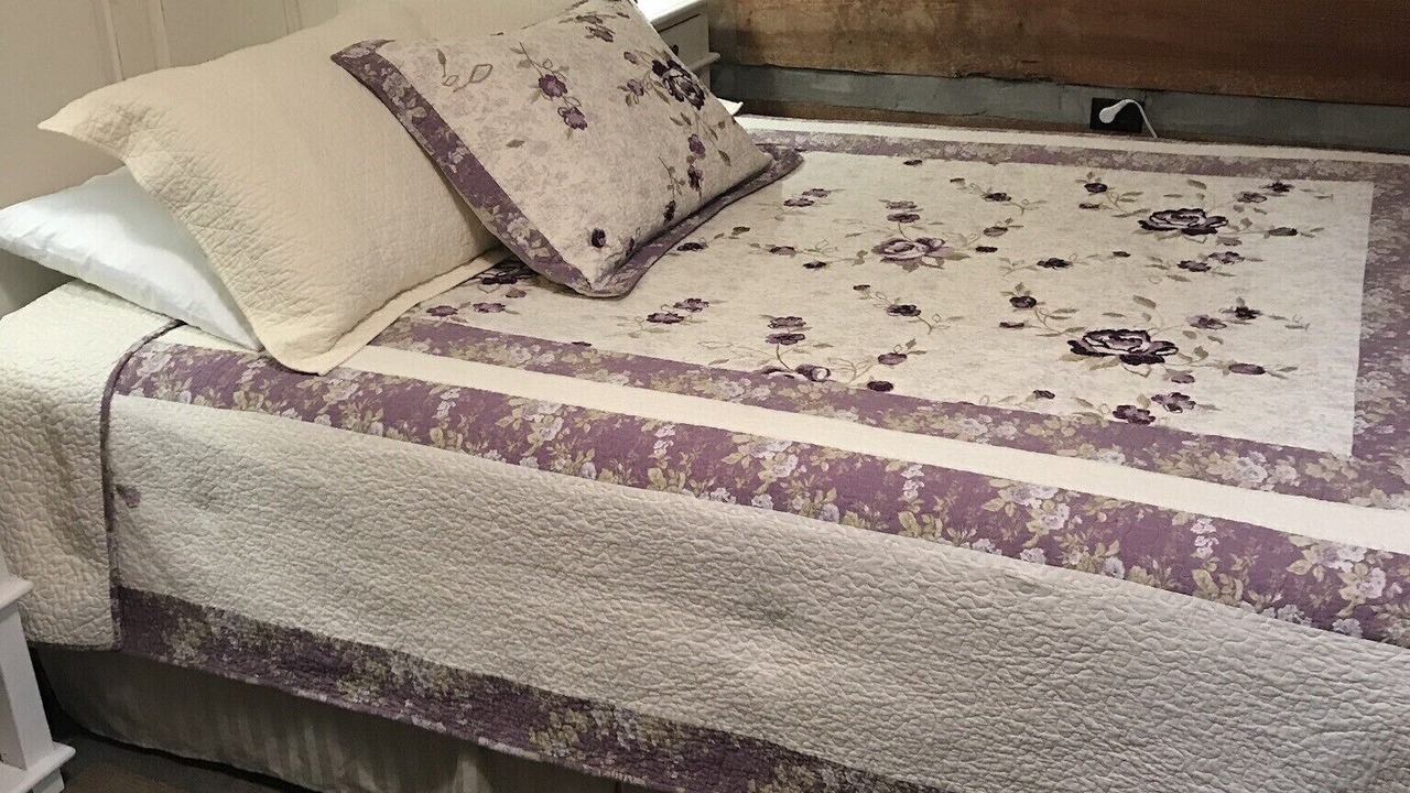 Photo of Bedroom in Sugar Grove