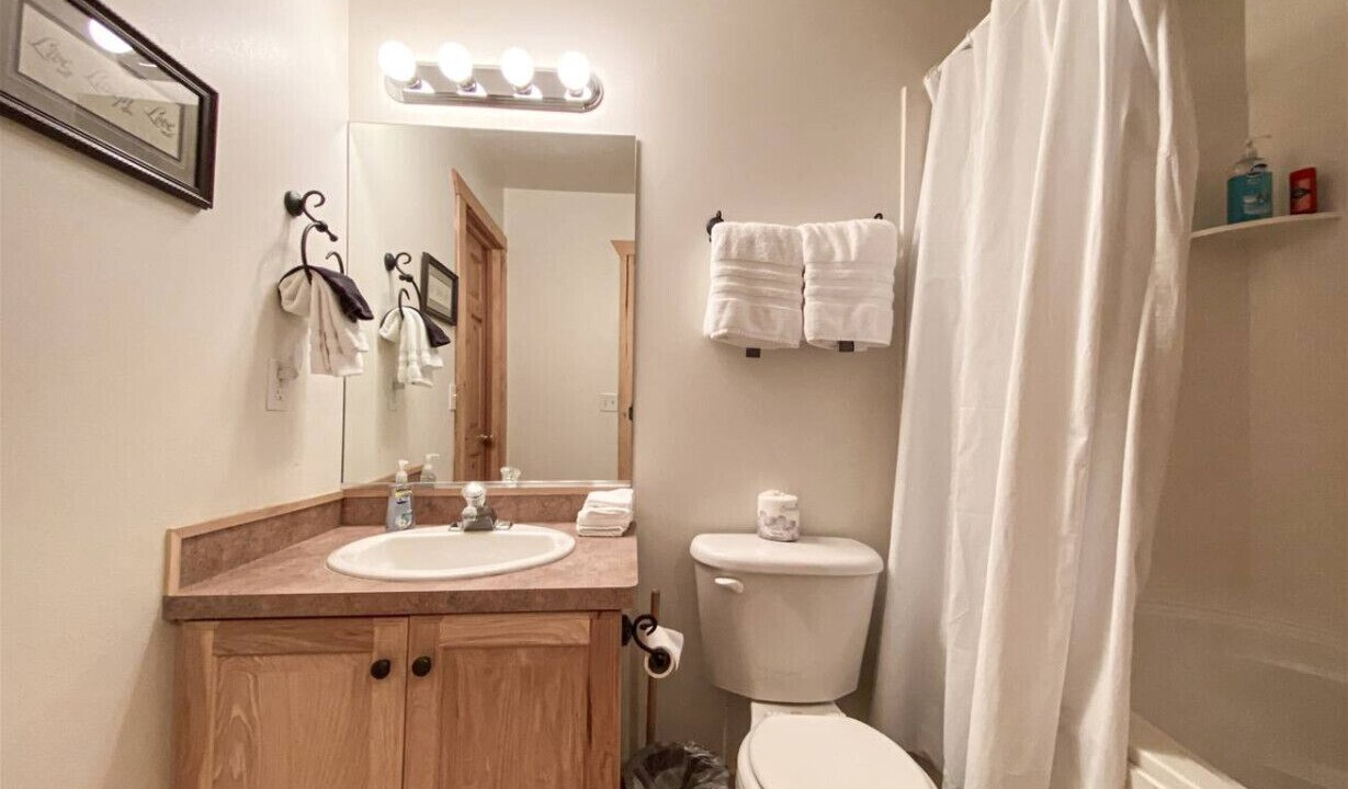 Photo of Bathroom in Harbor Village